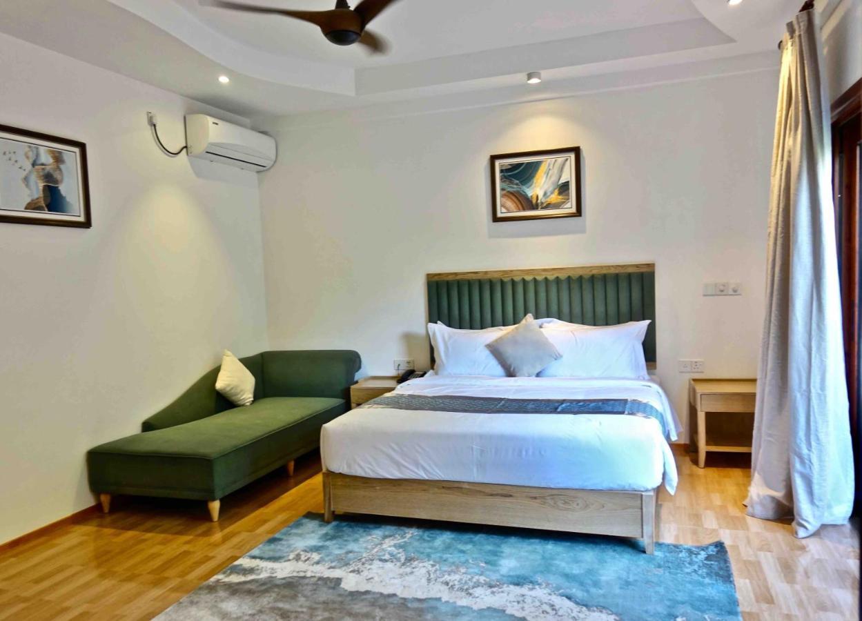 Zero Degree Residence Fuvahmulah Exterior photo